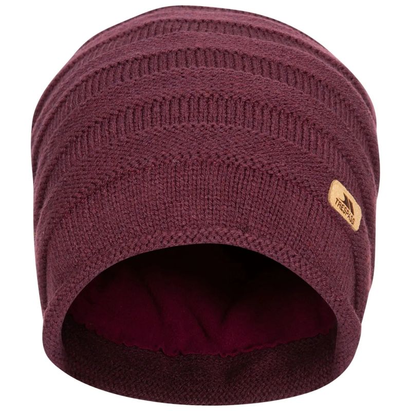 Trespass-Gorro-Guinda-Escalera